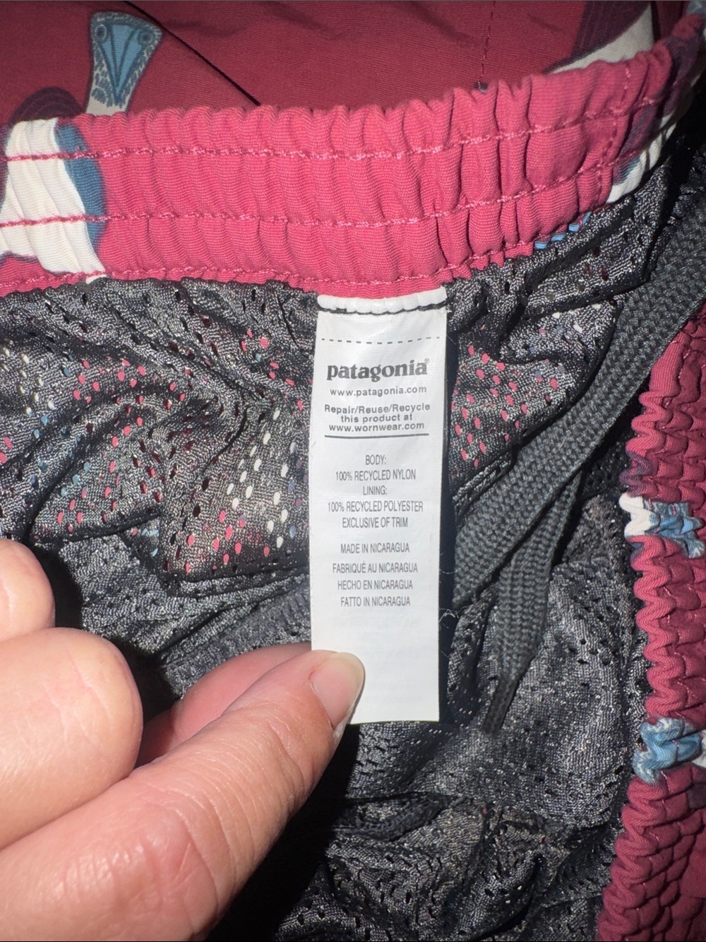 Patagonia • Men’s Baggies 5” Swim Shorts Star Pink Boobie Bird Print Size Large - Picture 10 of 14